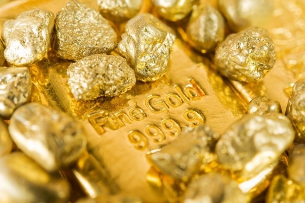 Giá vàng tiếp tục giảm sâu, SJC rơi xuống dưới 70 triệu đồng/lượng