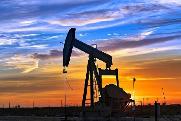 Giá dầu có thể tiếp tục tăng khi không có biện pháp hữu hiệu để bình ổn thị trường