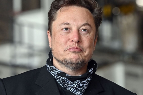 Tại sao nhiều người ghét giới siêu giàu nhưng vẫn yêu Elon Musk và Bill Gates?