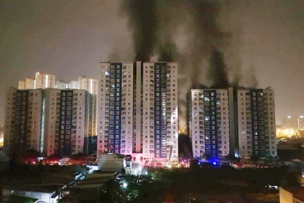Cháy ở khu chung cư cao cấp: Cục nóng điều hòa phát nổ