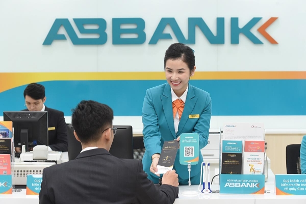 Tin nhanh ngân hàng ngày 19/11: ABBank miễn phí chuyển tiền ra nước ngoài