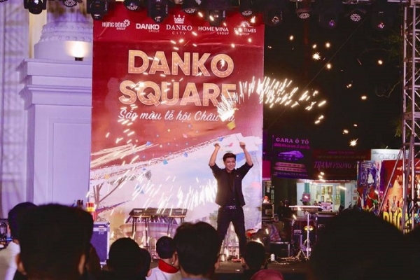 'Danko Square – Rực rỡ lễ hội mùa đông' tỏa sáng không gian văn hóa Châu Âu giữa lòng Thành phố Thái Nguyên