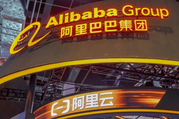 Alibaba, Tencent và SF Holding bị phạt vì hành vi độc quyền