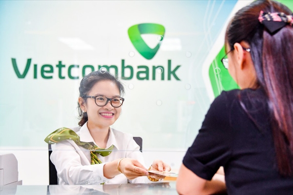 Vietcombank “chơi lớn”, chính thức miễn phí toàn bộ dịch vụ chuyển tiền từ 1/1/2022