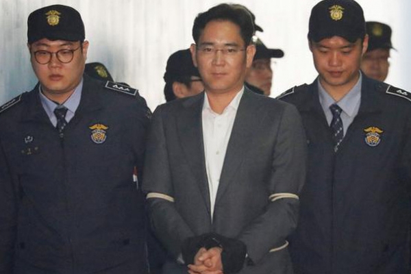 Thái tử Samsung đối diện mức án 9 năm tù vì tội hối lộ