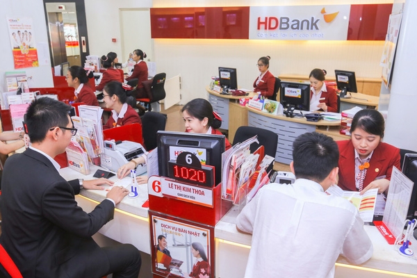 Nợ xấu tăng phi mã, HDBank phát hành thành công hàng trăm triệu USD trái phiếu quốc tế: Có vội mừng?