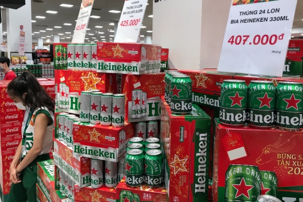 Thị trường bia kém sôi động, người tiêu dùng lựa chọn bia tại siêu thị thay vì mua lẻ bên ngoài