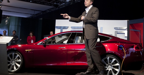 Elon Musk kêu oan cho hệ thống lái tự động của Tesla trong vụ tai nạn thảm khốc làm 2 người chết cháy