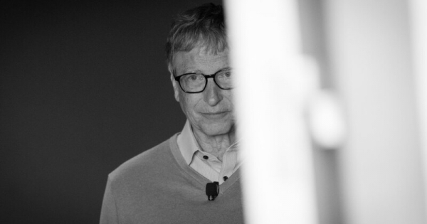 Bill Gates lại dính lùm xùm lái siêu xe đi ngoại tình sau giờ làm việc