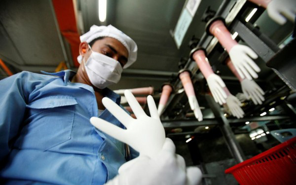 Thời tới không cản nổi, lợi nhuận các doanh nghiệp găng tay y tế Việt Nam tăng phi mã lên vài trăm tỷ sau nhiều năm lãi 'bèo bọt'