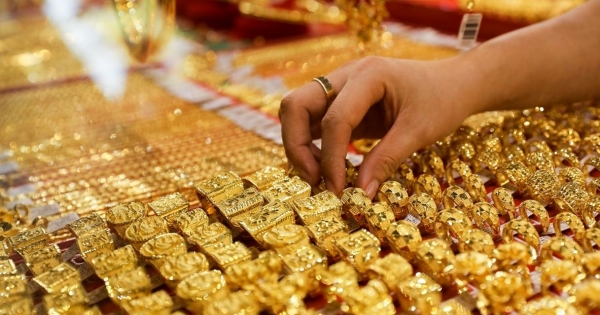 Giá vàng hôm nay 12/9: Vàng SJC giảm cả hai chiều 150.000 đồng/lượng so với phiên chốt tuần trước