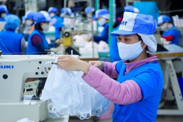 Việt Nam: Xuất khẩu gần 900 triệu chiếc khẩu trang trong vòng 8 tháng