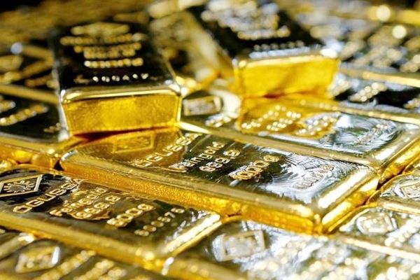 Giá vàng đồng loạt giảm sâu ở cả thị trường trong nước và thế giới