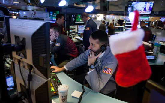 Phố Wall tăng điểm nhẹ trước thềm Giáng Sinh, cổ phiếu công nghệ tiếp tục thăng hoa