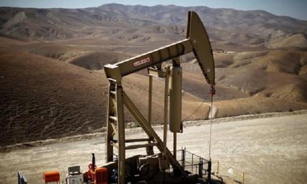Thị trường dầu rủi ro, đại gia Mỹ 'khó thở' vì nợ
