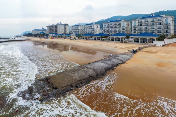Bà Rịa - Vũng Tàu: Kiểm tra thông tin Lan Rừng Resort chặn lối xuống biển của dân